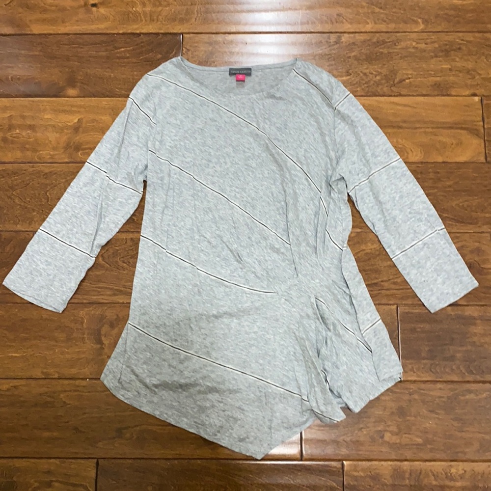 Vince camuto 3/4 sleeve front pleat detail